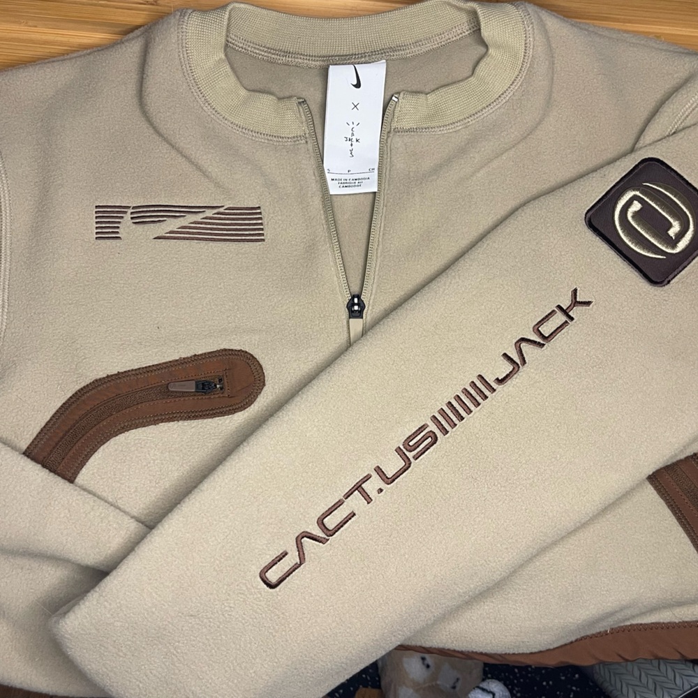 Nike x Cactus Jack Beige Half-Zip Cropped Sweatshirt